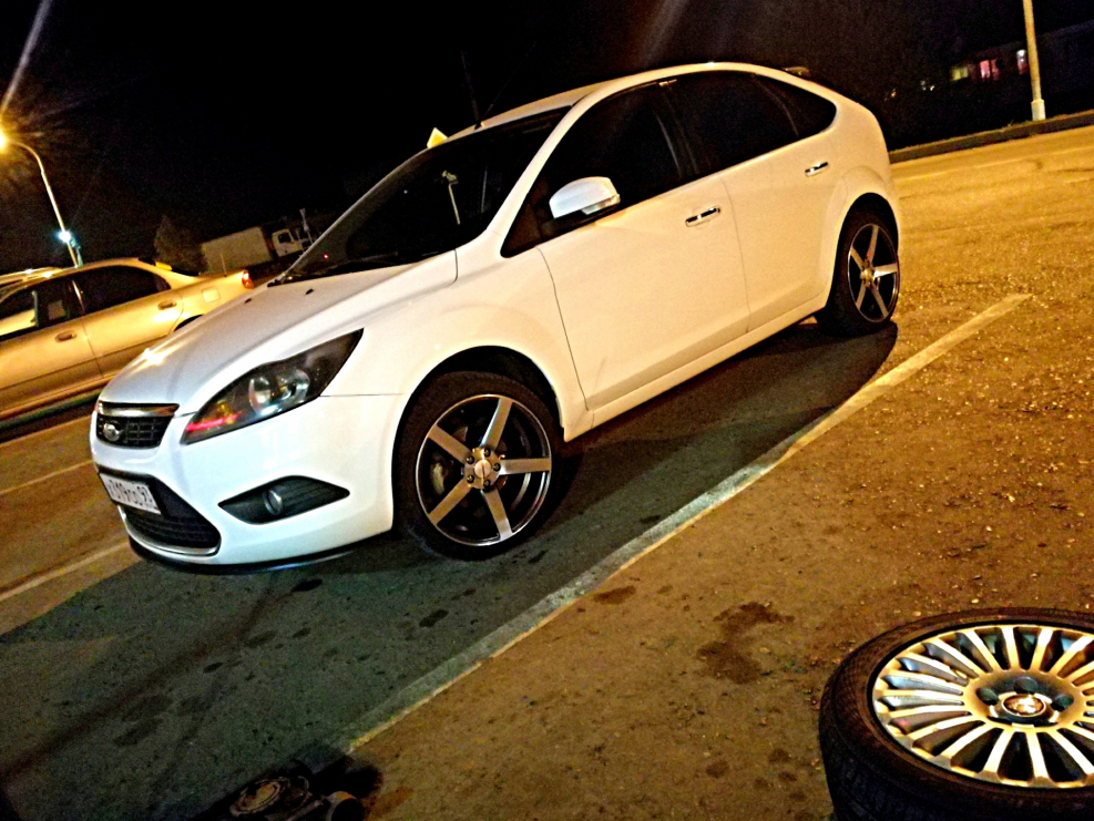 Ford Focus на 18 дисках