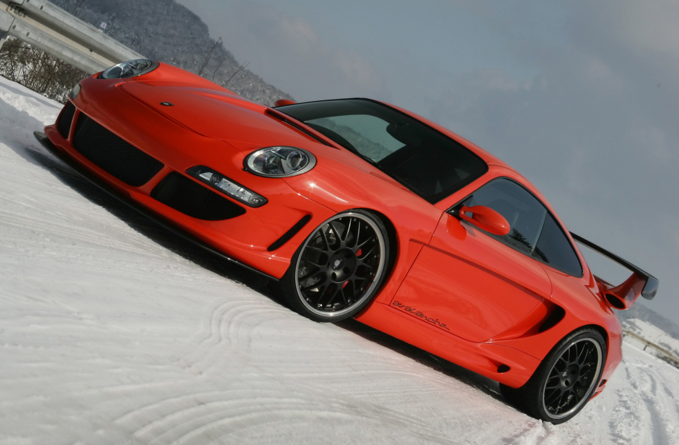 Porsche 911 тюнинг красный
