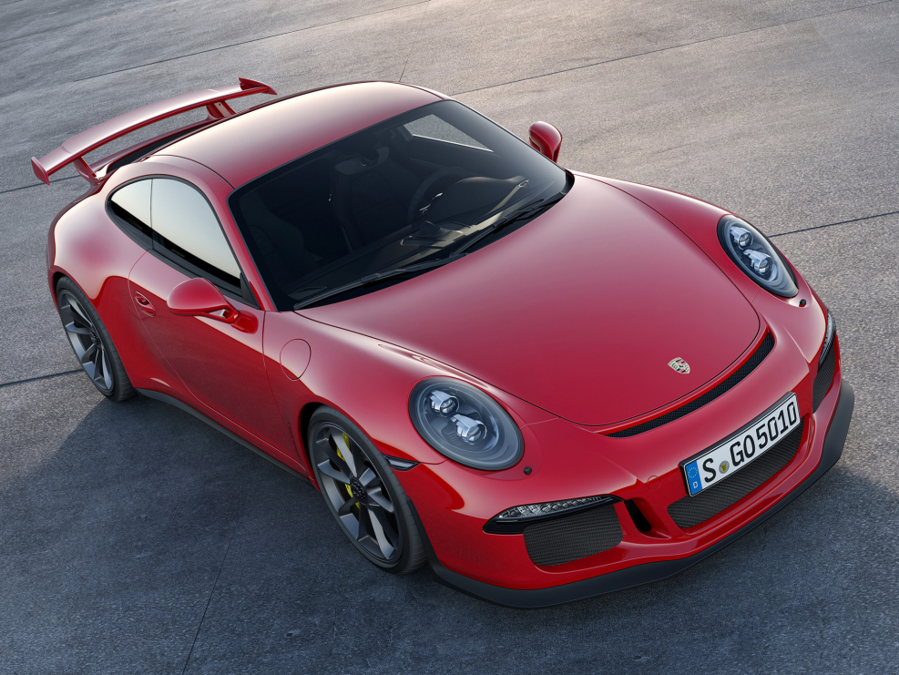 Красная машина Порше 911