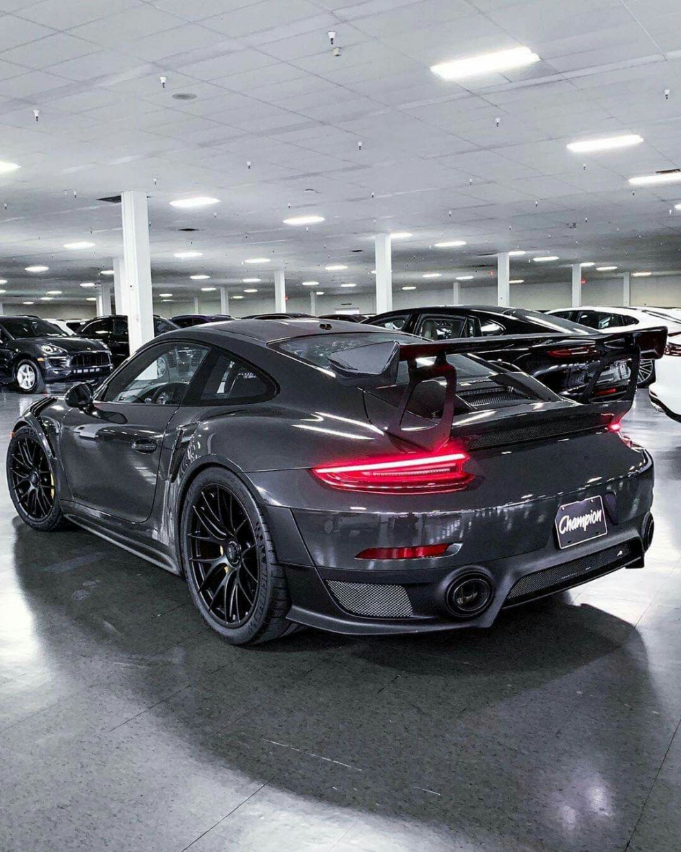 Самый крутой Porsche