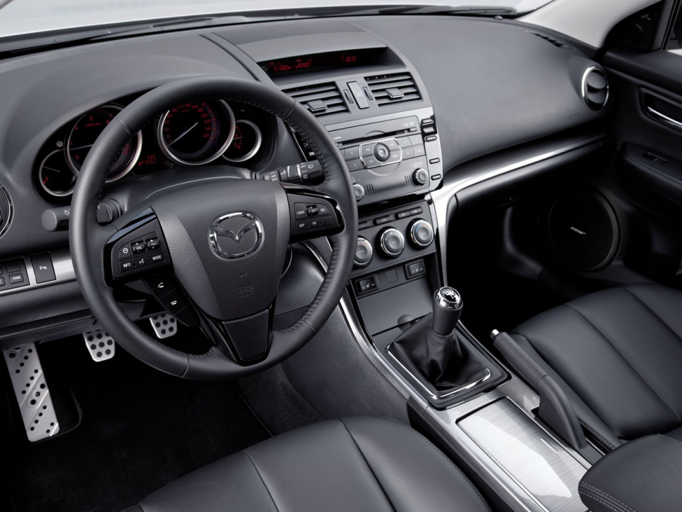 Mazda 6 GH Рестайлинг салон