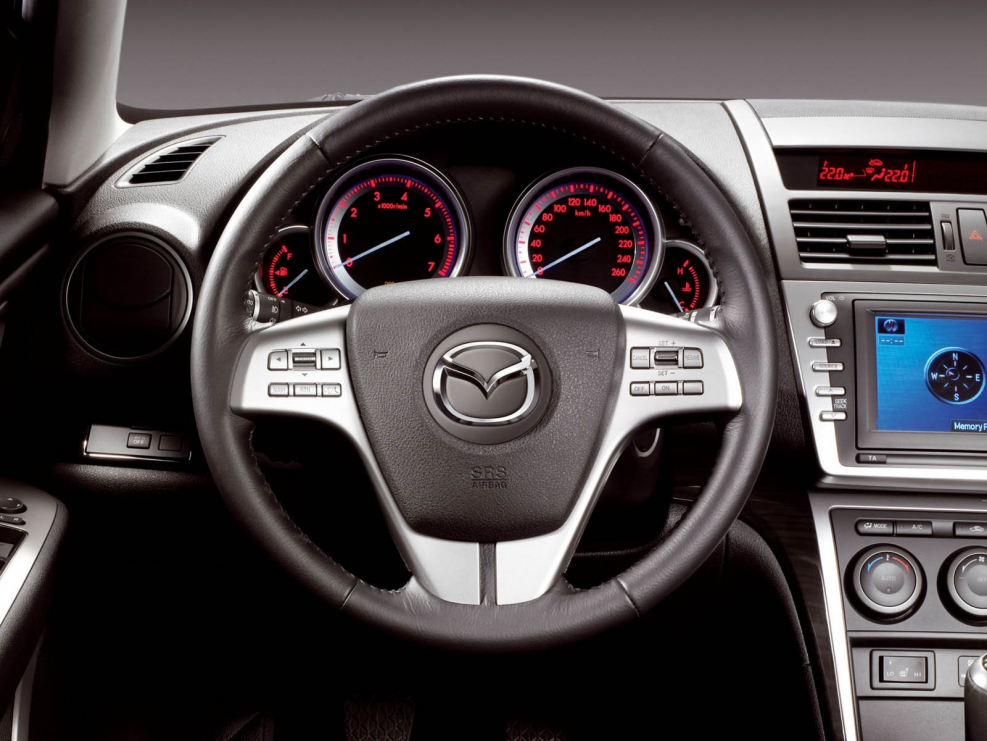 Mazda 6 GH 2008 салон