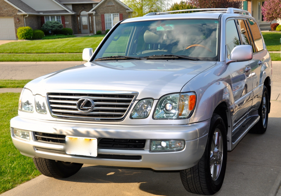 Lexus ЛХ 470