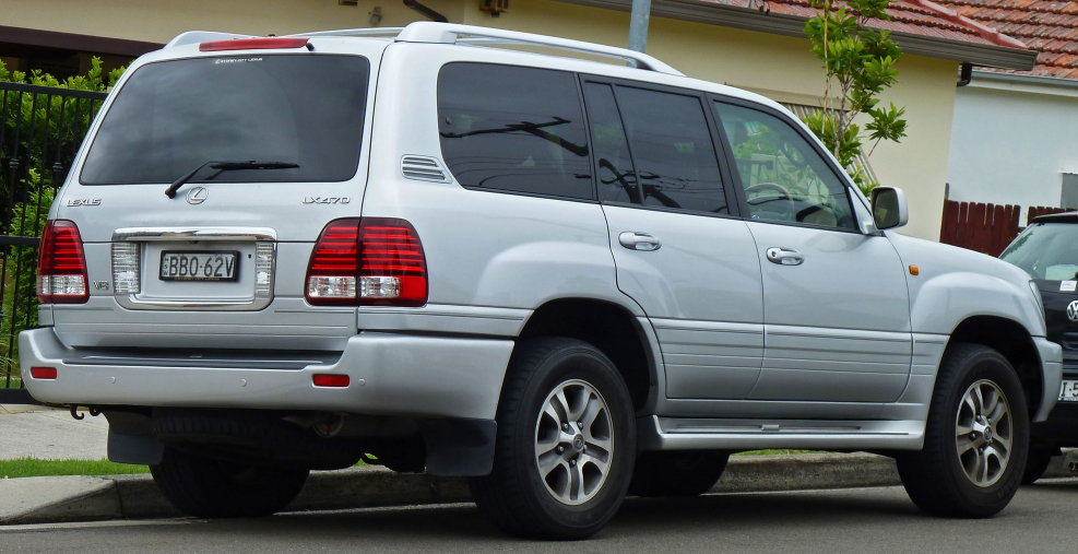 Лексус ЛХ 2005