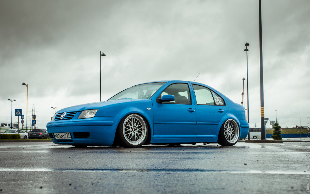 VW Bora stance