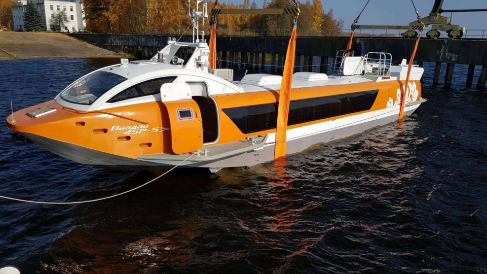 Подводных крыльях "Валдай 45р"
