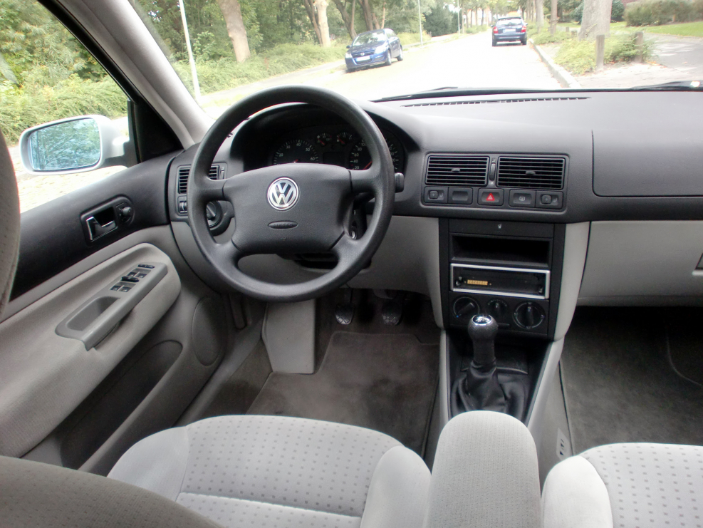 Golf 4 1.4 салон