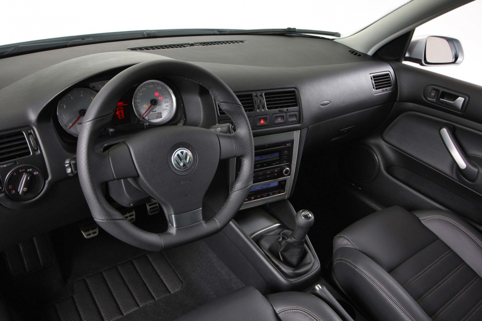 VW Golf mk4 салон