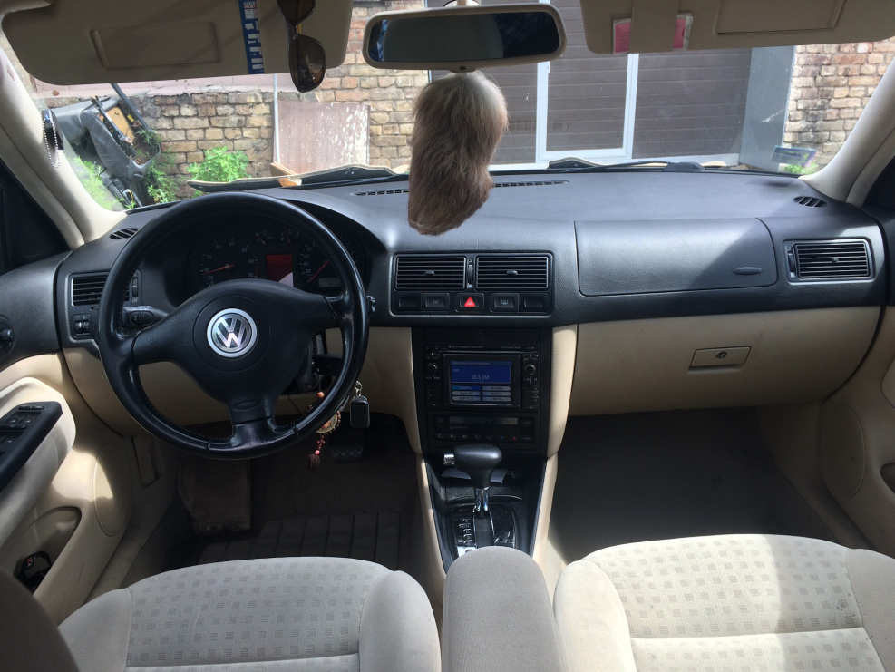 Volkswagen Golf 4 салон