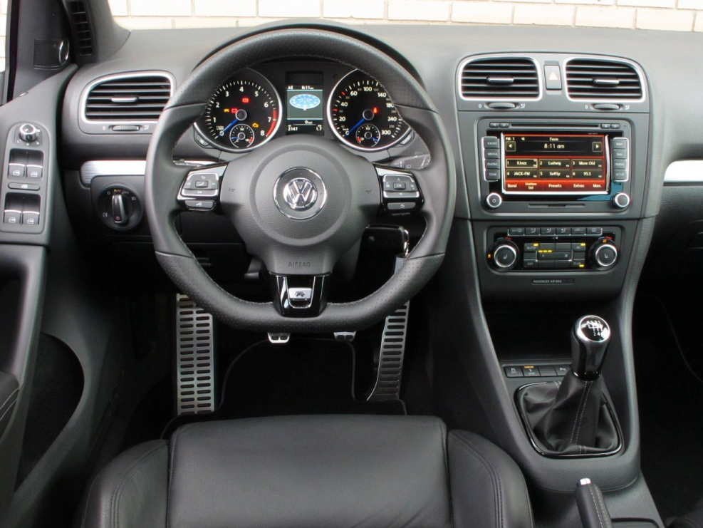Volkswagen Golf 6 салон