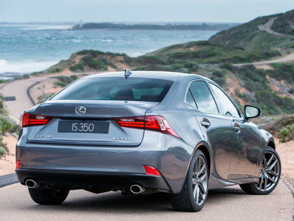 Lexus is 350 2014