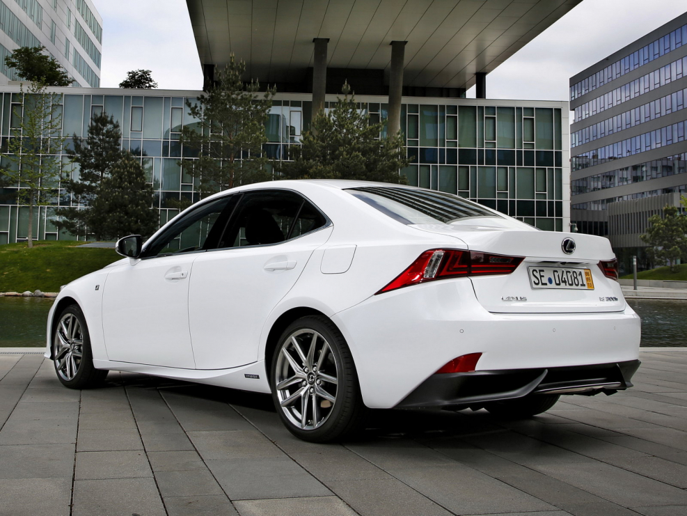 Lexus is 250