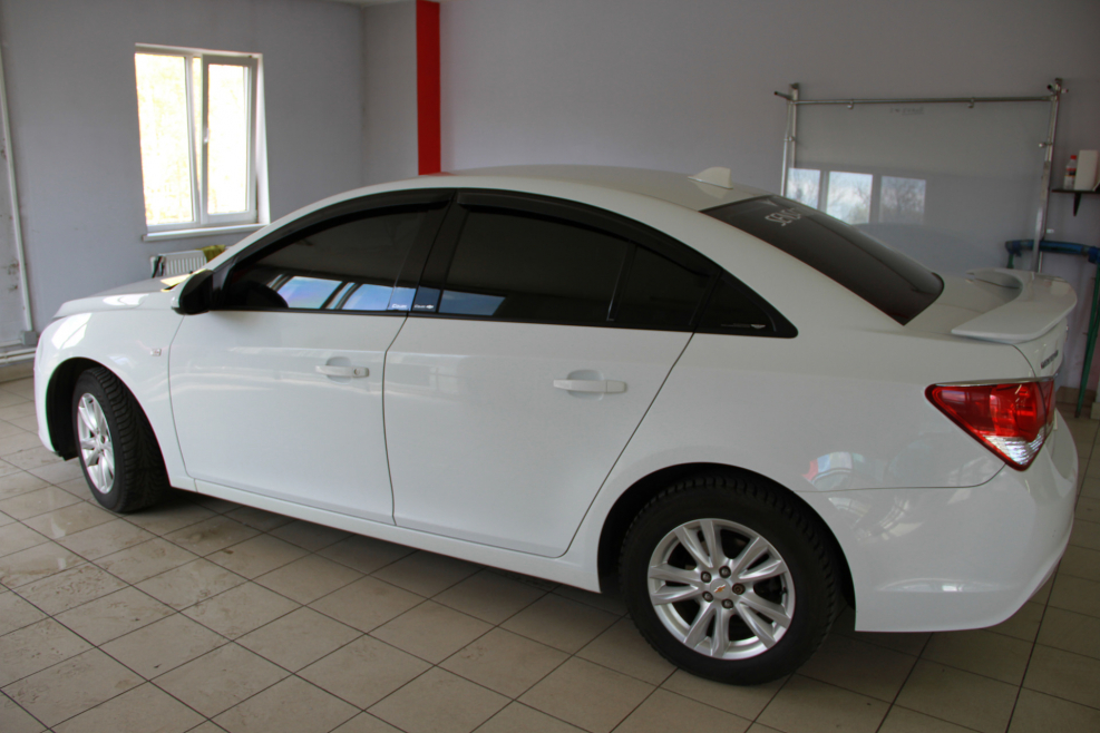 Chevrolet Cruze тонированный