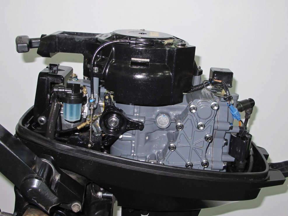Мотор Suzuki 9.9 2х тактный