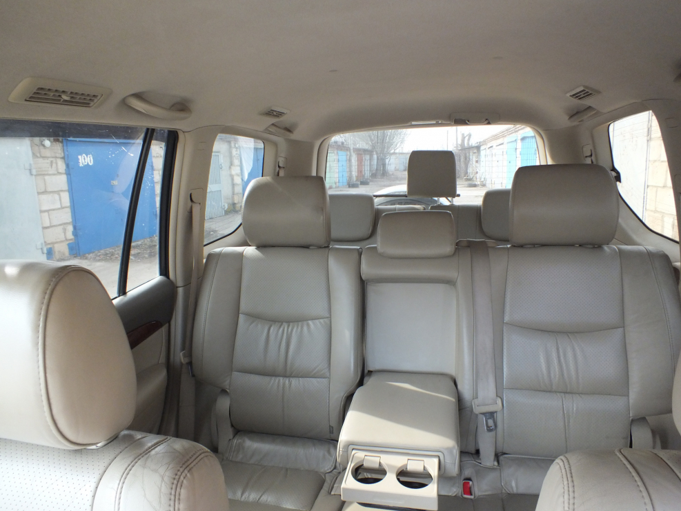 Toyota Land Cruiser Prado 120 салон