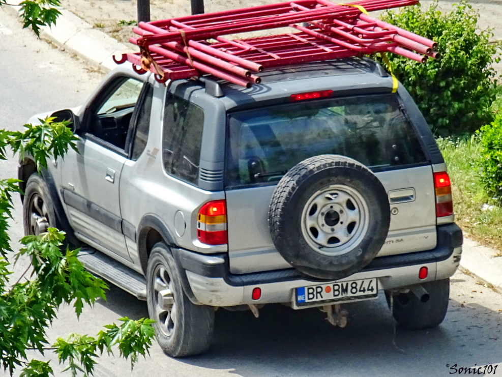 Opel Frontera Sport багажник