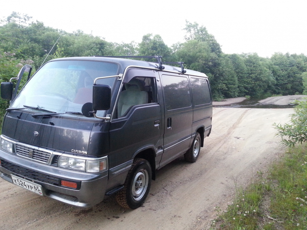 Nissan Caravan 1984