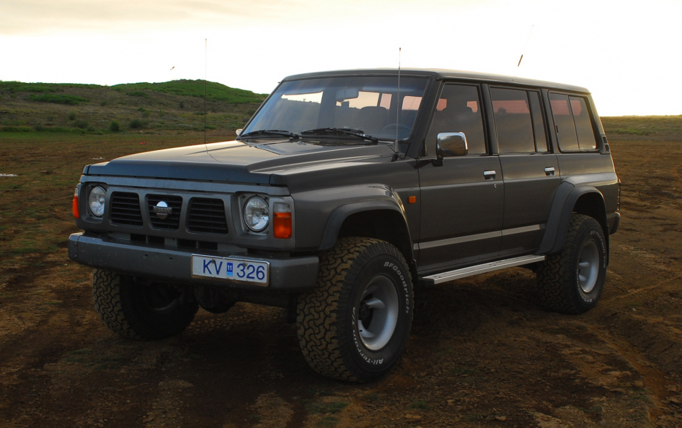 Nissan Patrol y60 1997
