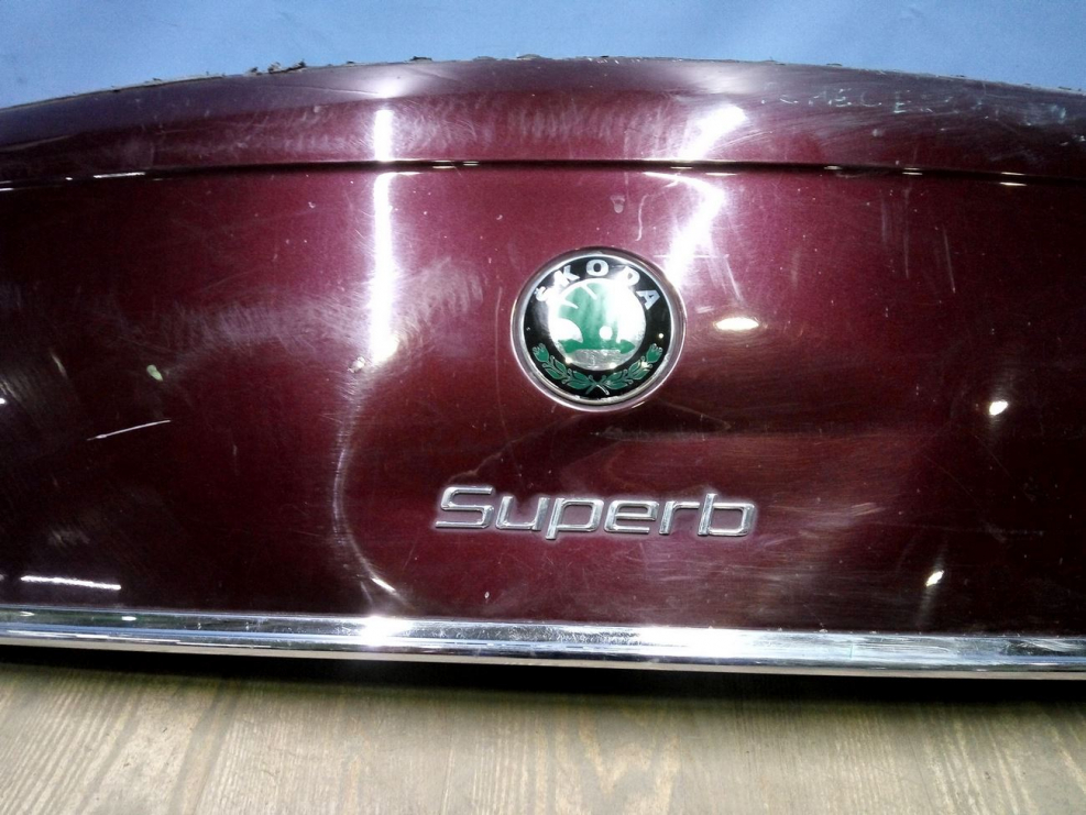 Крышка багажника Skoda Superb 2