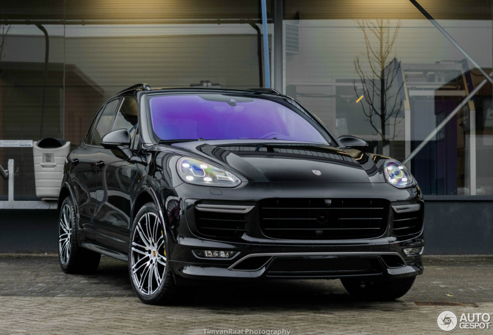 Porsche Cayenne 958 r21