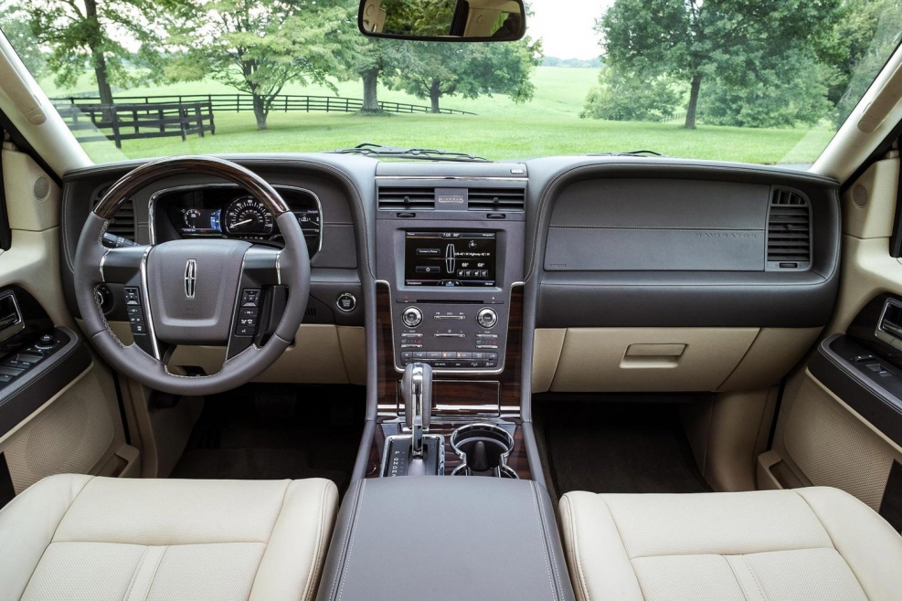Lincoln Navigator 2007 салон