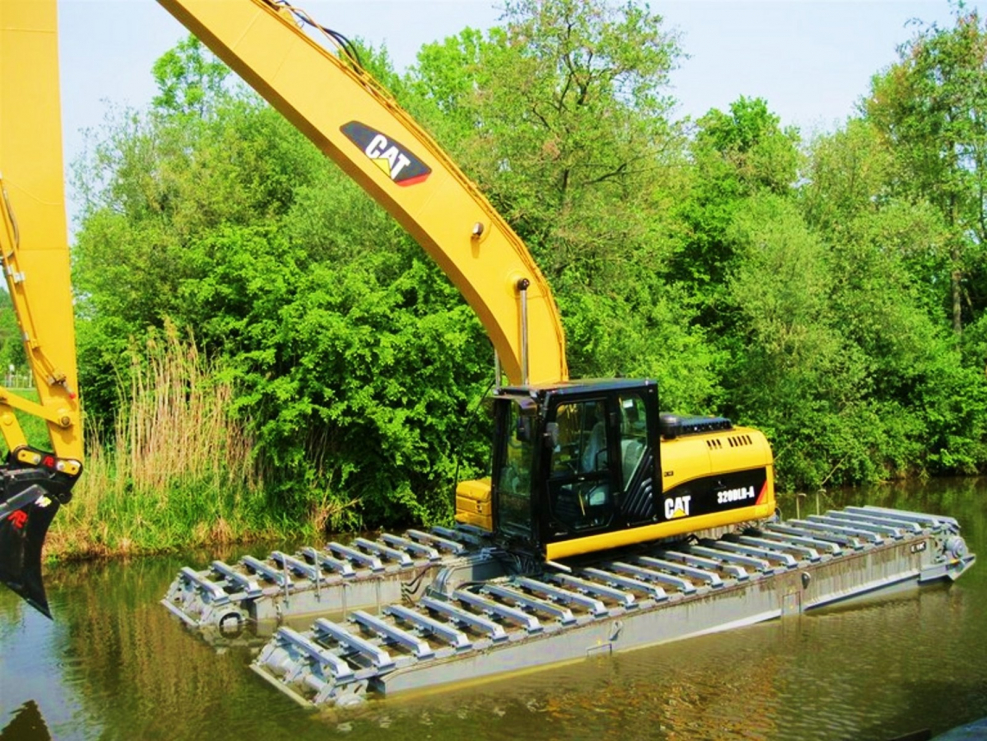 Плавающий экскаватор AMPHIMASTER am200