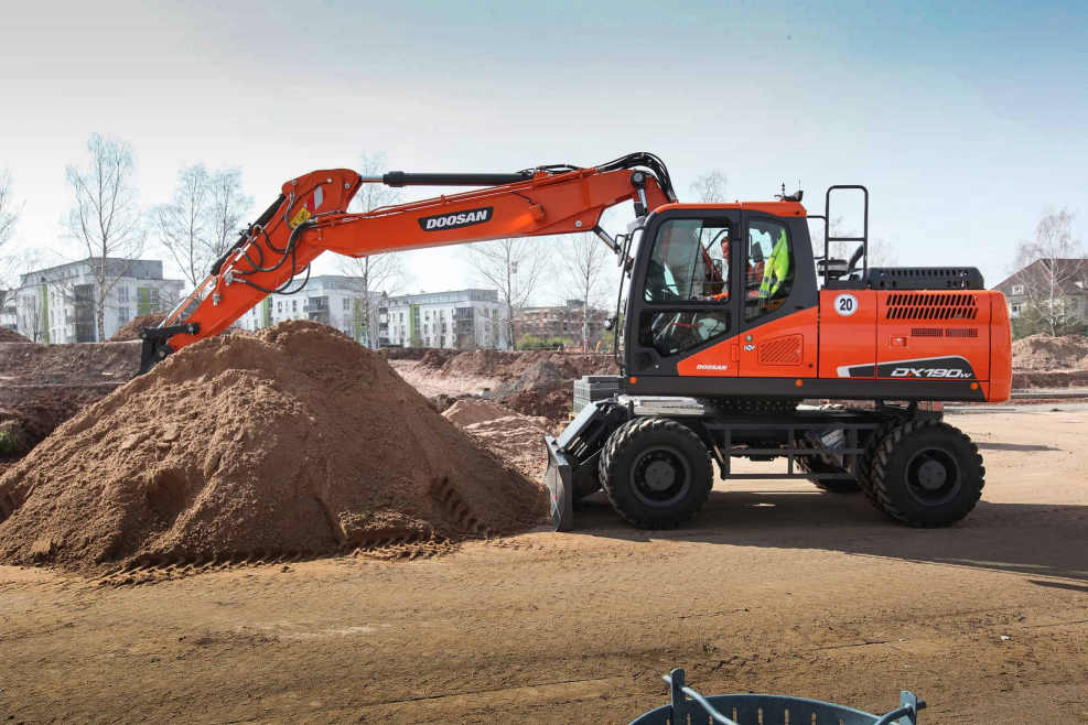 Колесный экскаватор Doosan 190