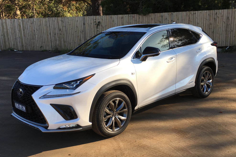Lexus NX 300h Hybrid
