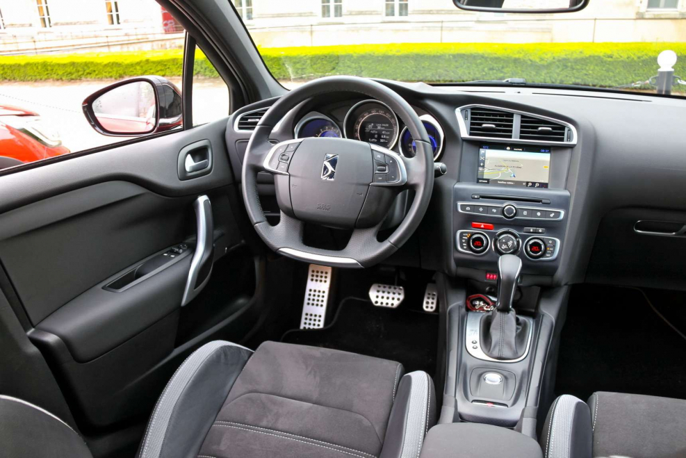 Citroen ds4 2012 салон