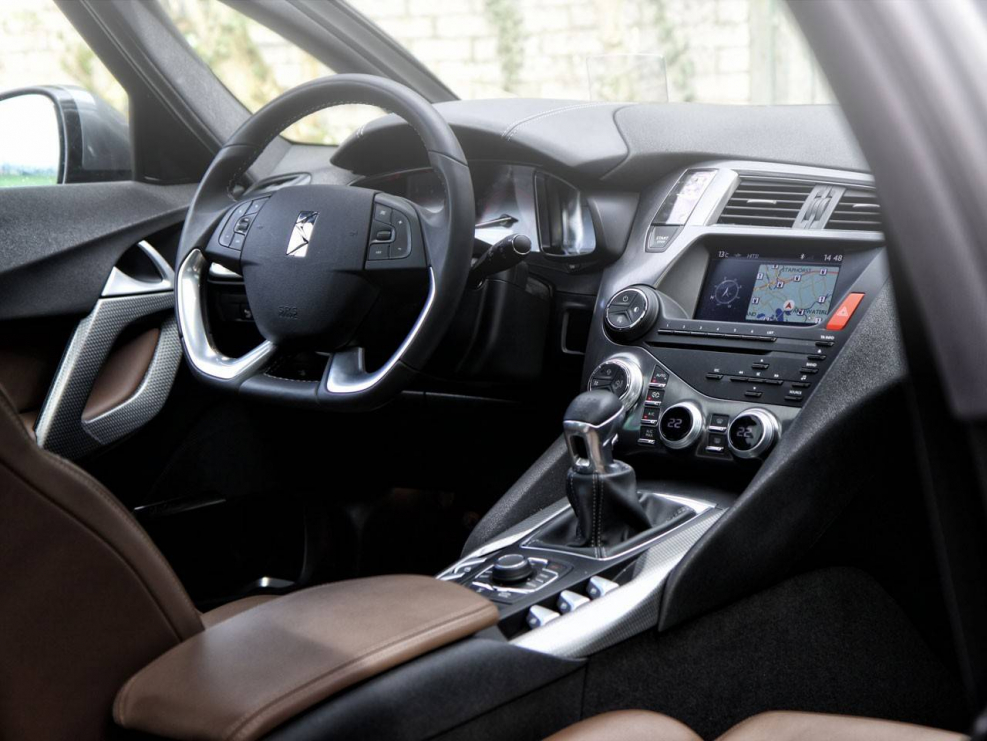 Ds4 Crossback интерьер