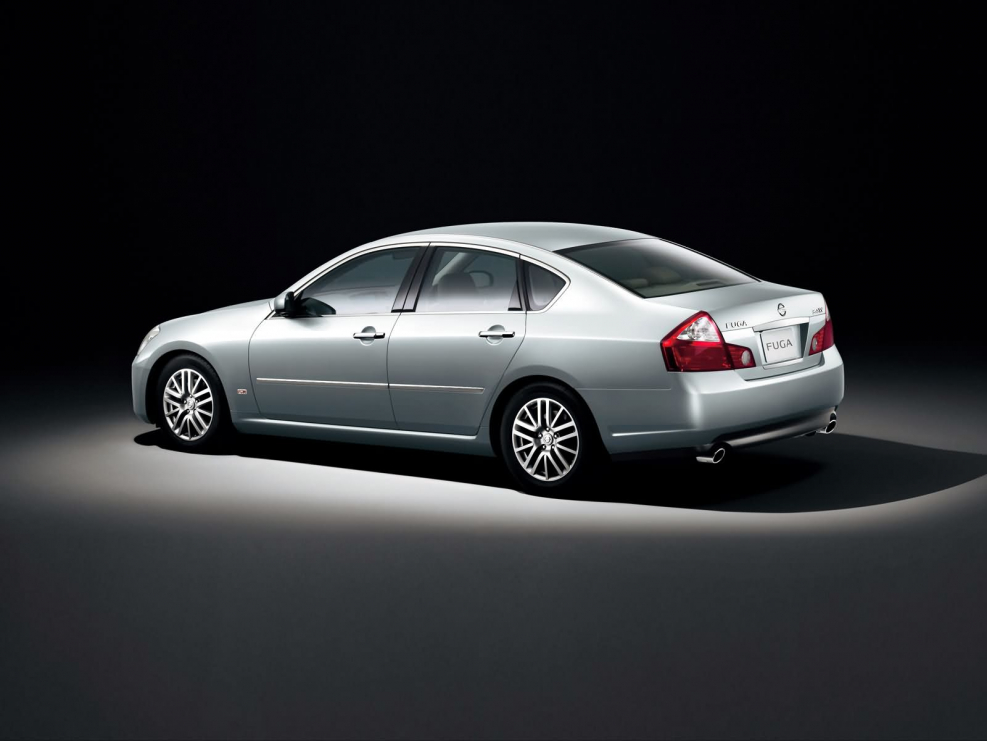 Nissan Fuga 350gt