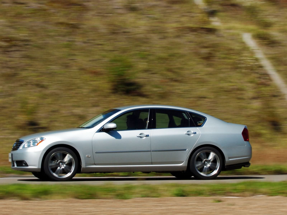 Nissan Fuga 2004