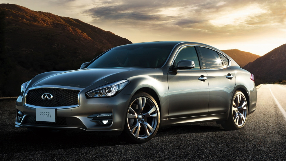 Nissan Fuga 2015