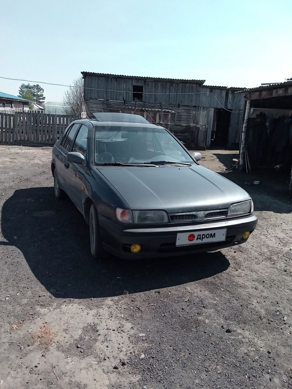 Nissan Sunny 1992