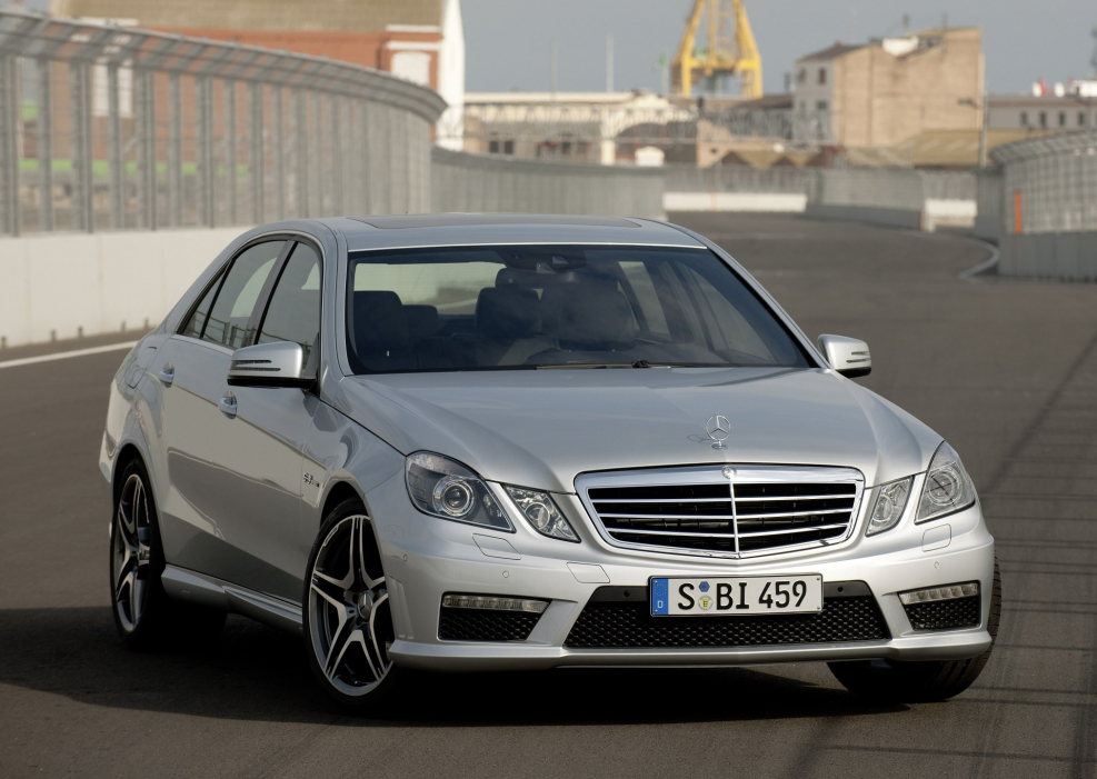 Mercedes e 2010 AMG