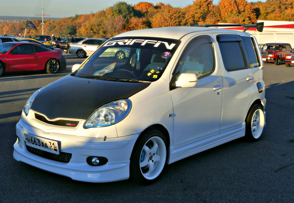 Toyota Funcargo 4wd