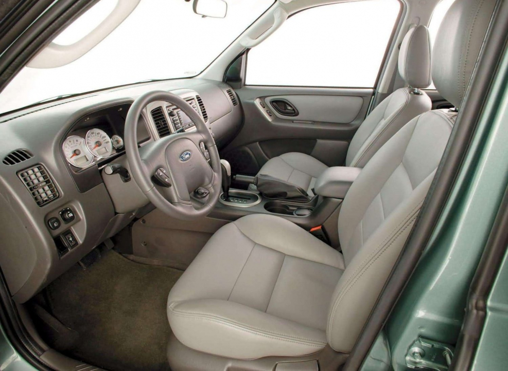 Ford Escape 2008 салон
