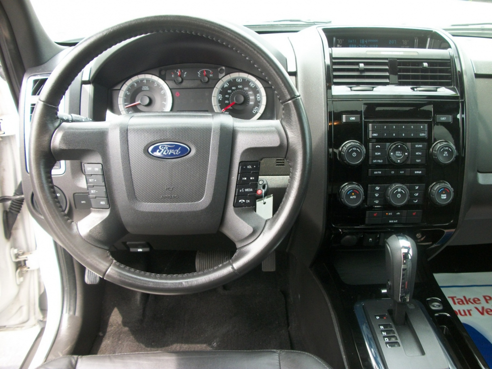 Ford Escape Hybrid 2010 Interior