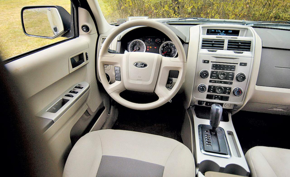 Ford Escape 2008 салон