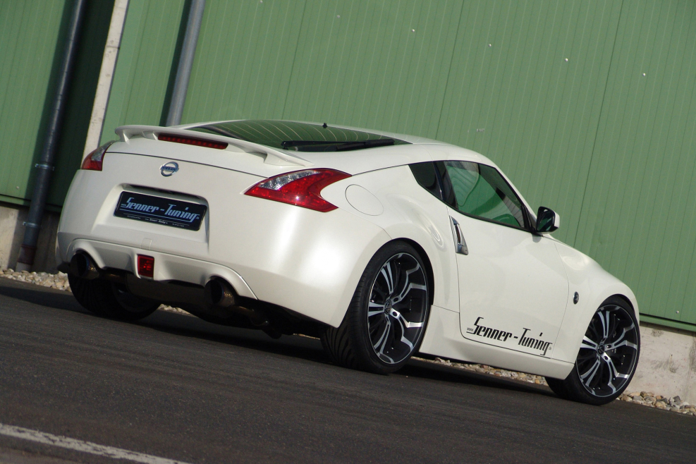 Nissan 370z Red
