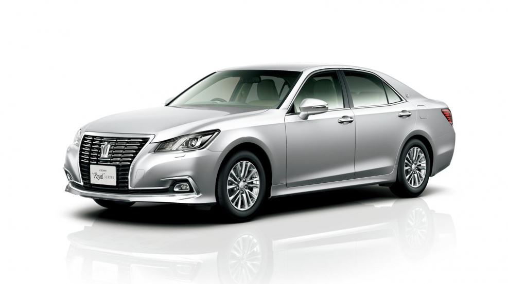 Toyota Crown Majesta 2016