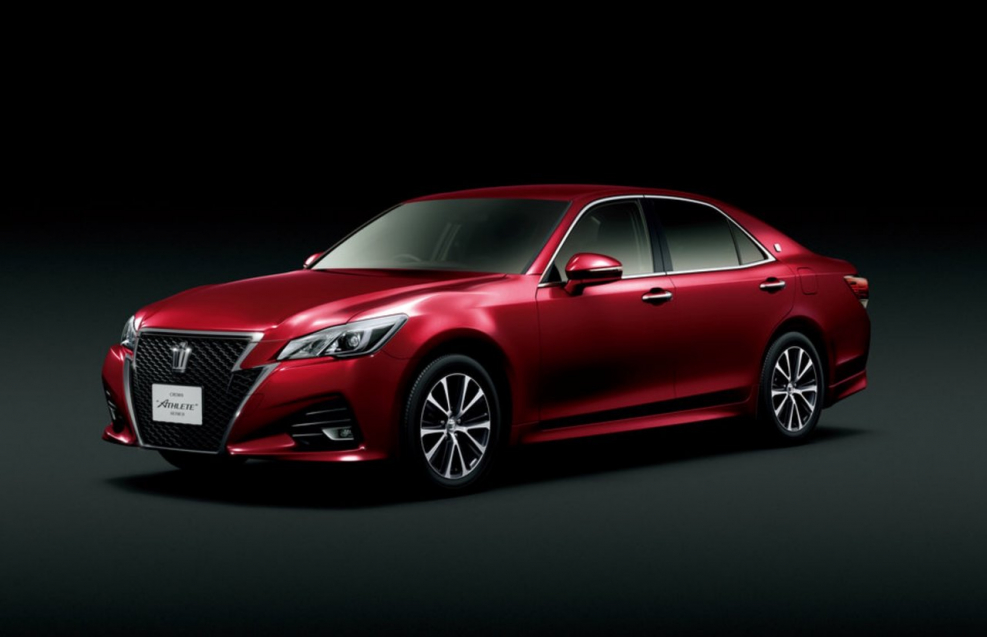 Toyota Crown athlete 2016