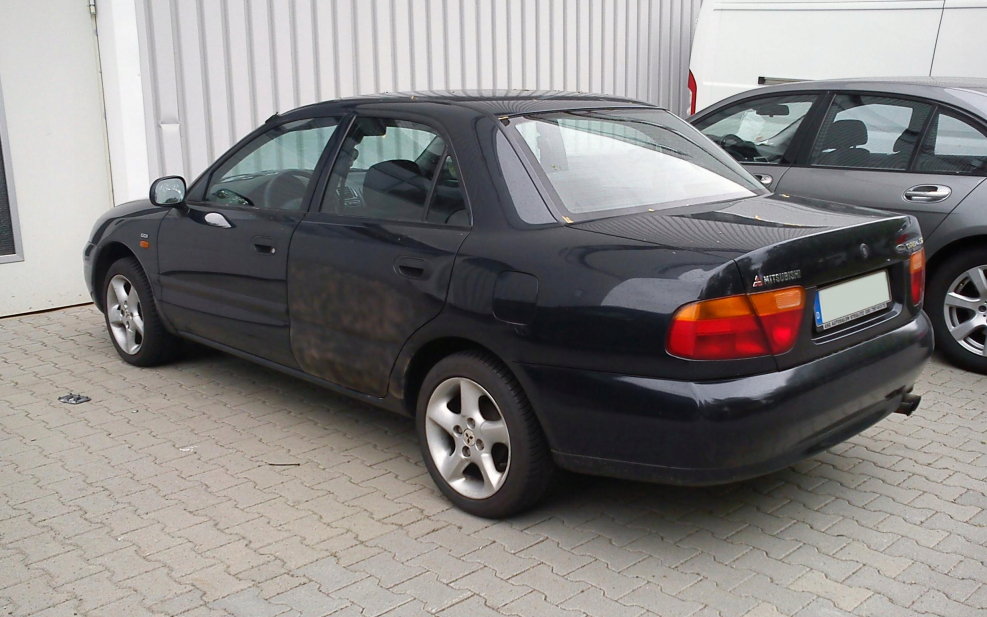 Митсубиси Каризма 1.8 GDI