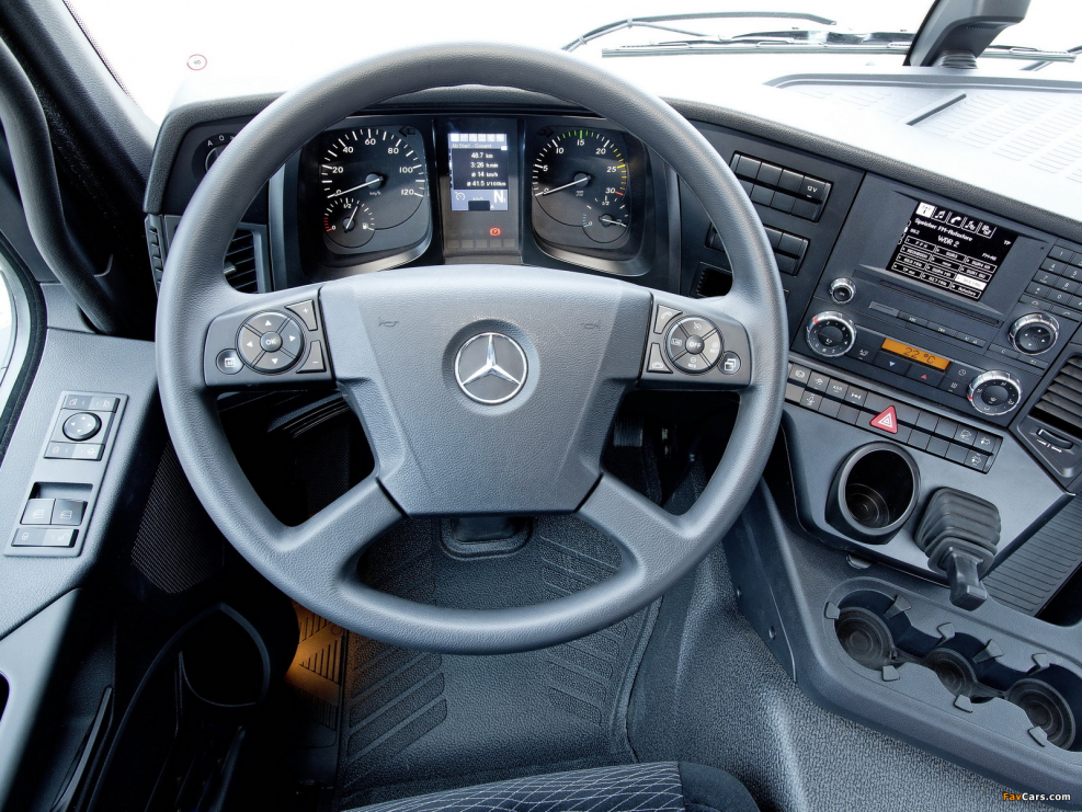 Кабина Mercedes-Benz Arocs