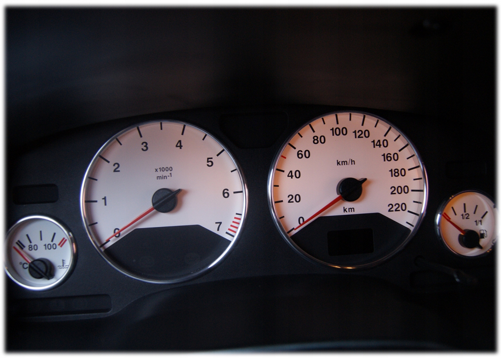 Opel Astra приборная панель