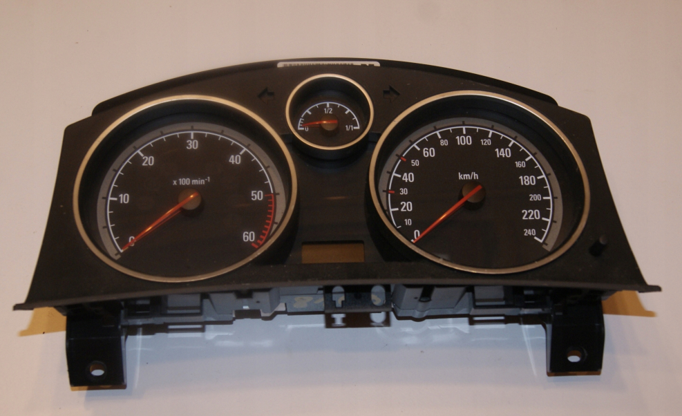 Приборка Opel Astra h