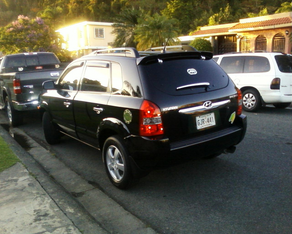 Hyundai Tucson 2008 stance