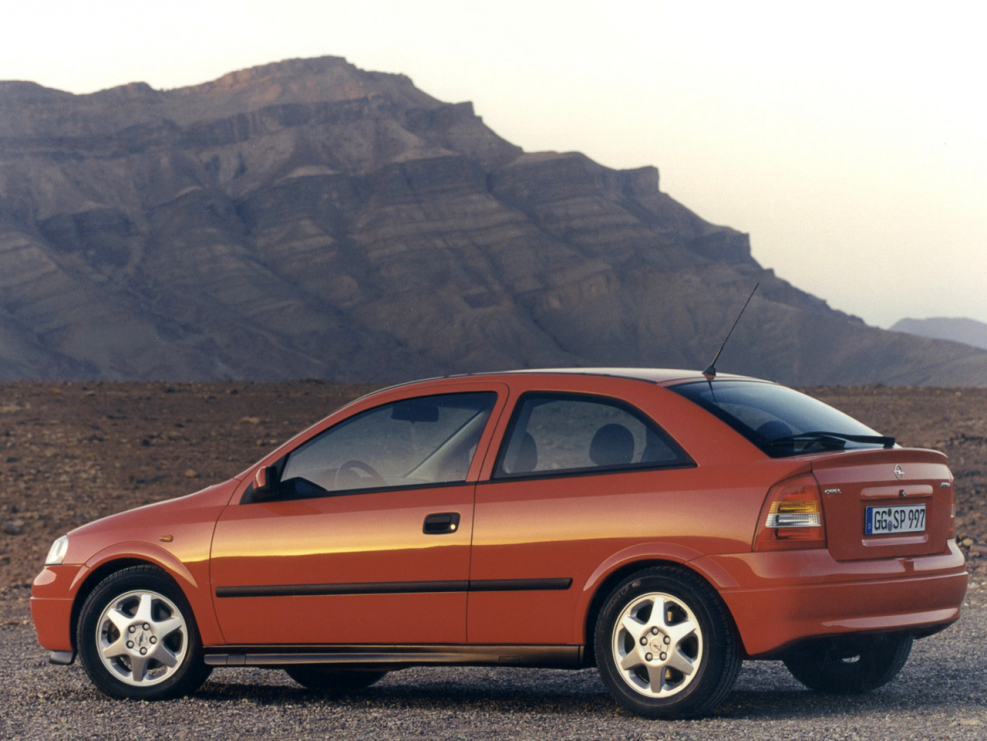 Opel Astra 1998 хэтчбек