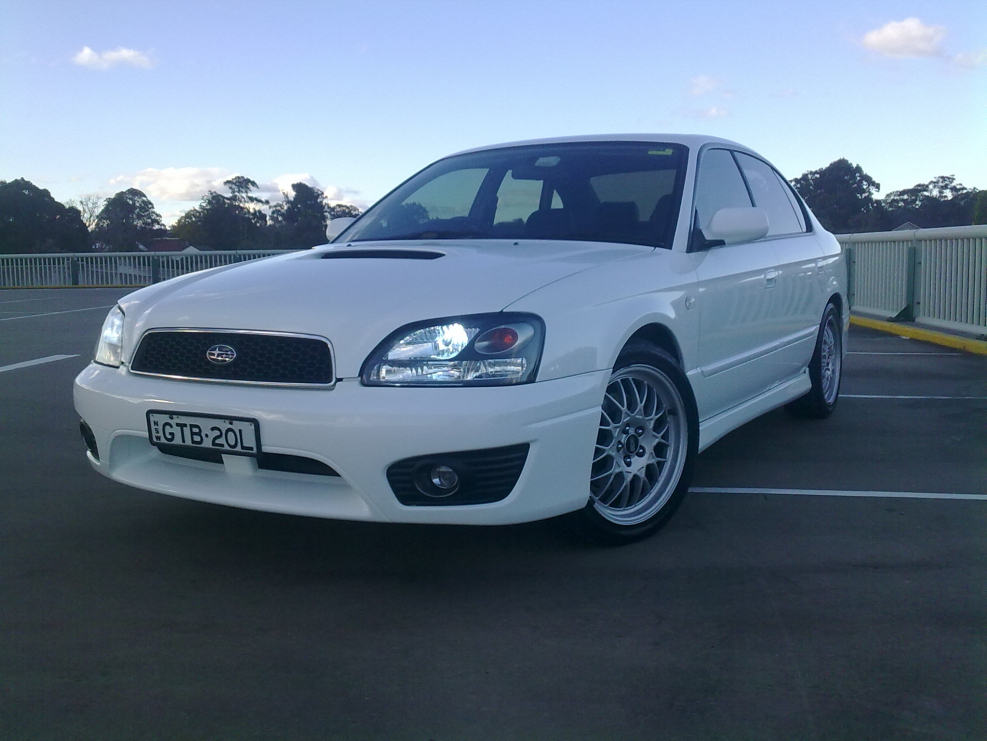 Subaru Legacy b4 555