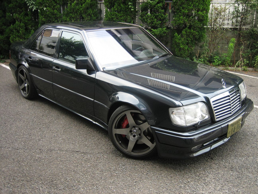 Mercedes Benz волчок е500